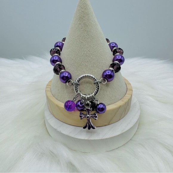 Violet Cross Charm Fashion Beaded Bracelet - Picture 1 of 5
